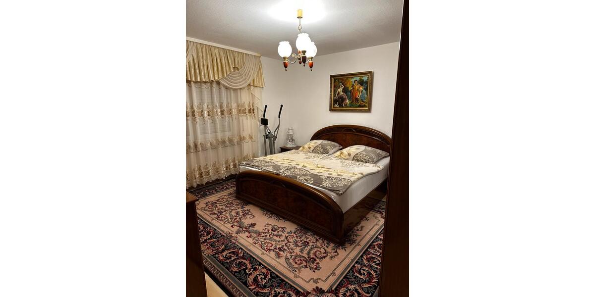 3-ZKB im Erdgeschoss mit Balkon 3.5 zimmer