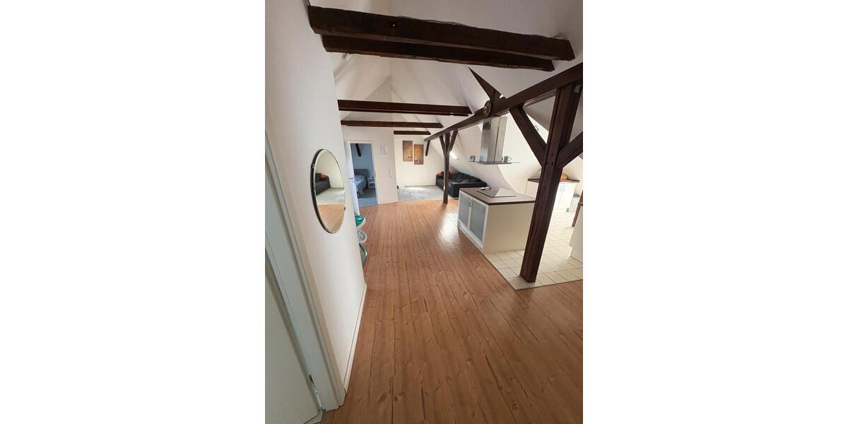 Dachgeschoßwohnung Neumünster - 2 Zimmer, 69 m&sup2;, 887&euro; | Angebot:26098984