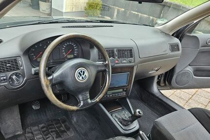 VW Golf 283.000 km 2.650 &euro; Weitefeld 57586