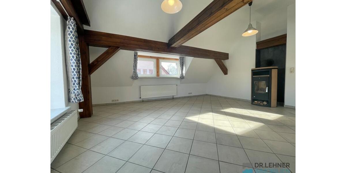 Dachgeschoßwohnung Arneburg - 3 Zimmer, 60 m&sup2;, 540&euro; | Angebot:25903053