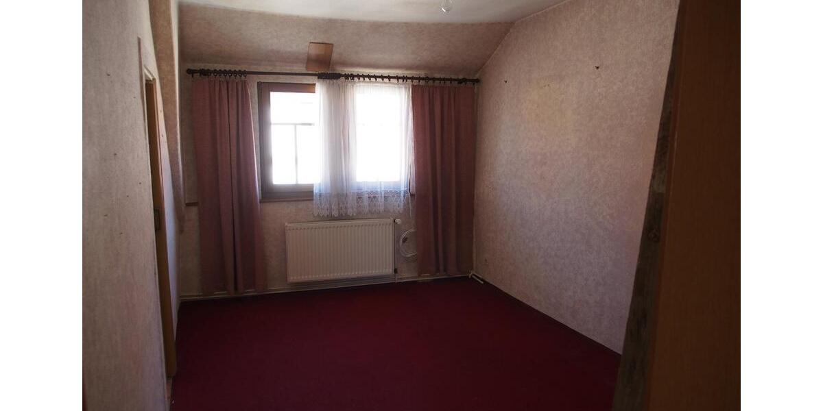 Reihenhaus Naumburg (Saale) - 4 Zimmer, 100 m&sup2;, 75.000&euro; | Angebot:26533168