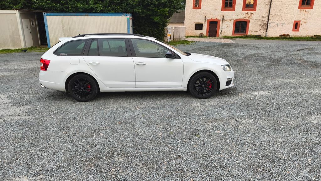 Skoda Octavia 198.000 km 7.900 &euro; Netzschkau 08491
