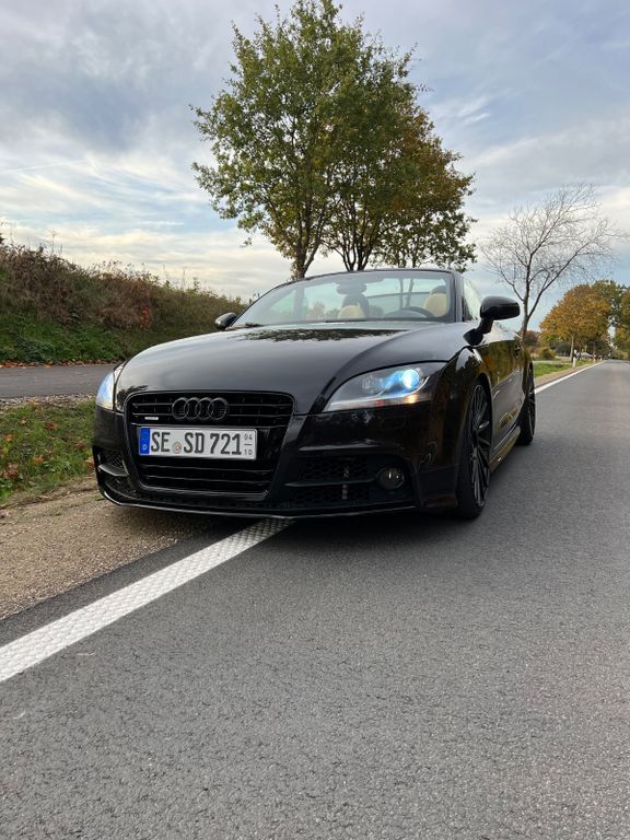 TT