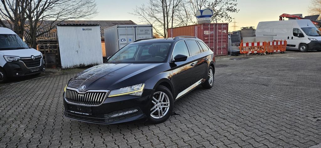 Skoda Superb 209.000 km 14.900 &euro; Waiblingen Neustadt ( 15 km von Stuttgart ) 71336