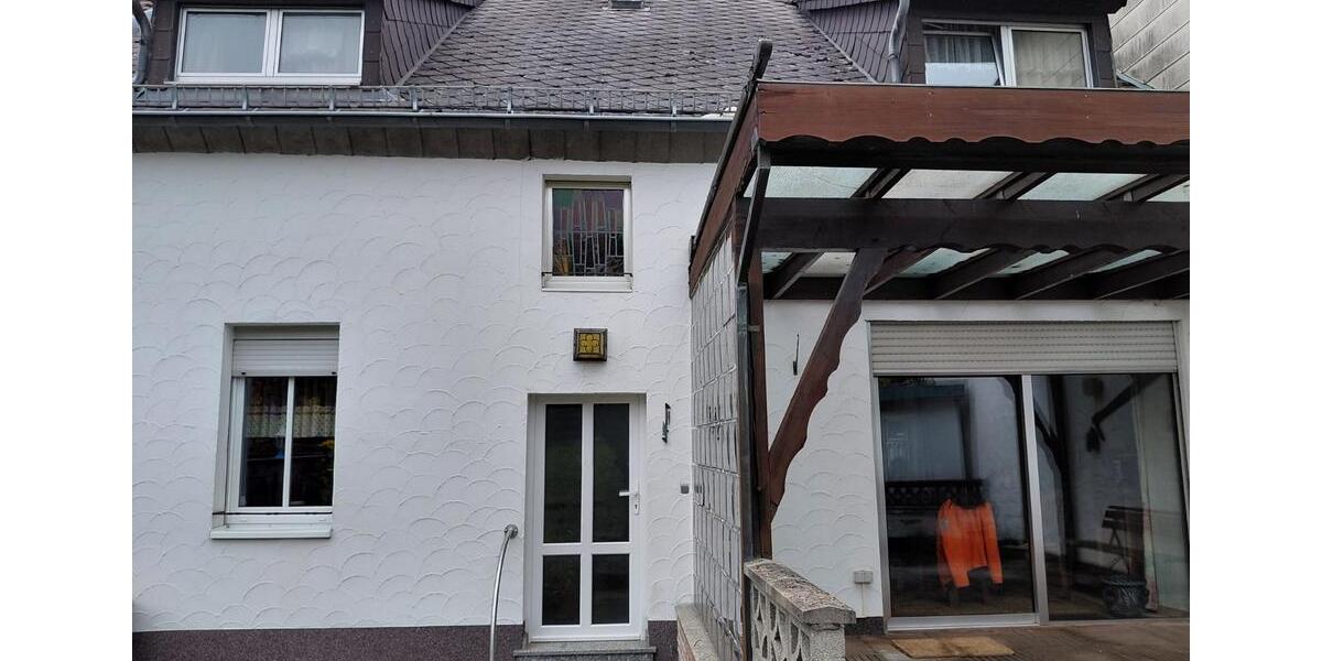 Reihenhaus Gerolstein - 8 Zimmer, 135 m&sup2;, 164.500&euro; | Angebot:26818560
