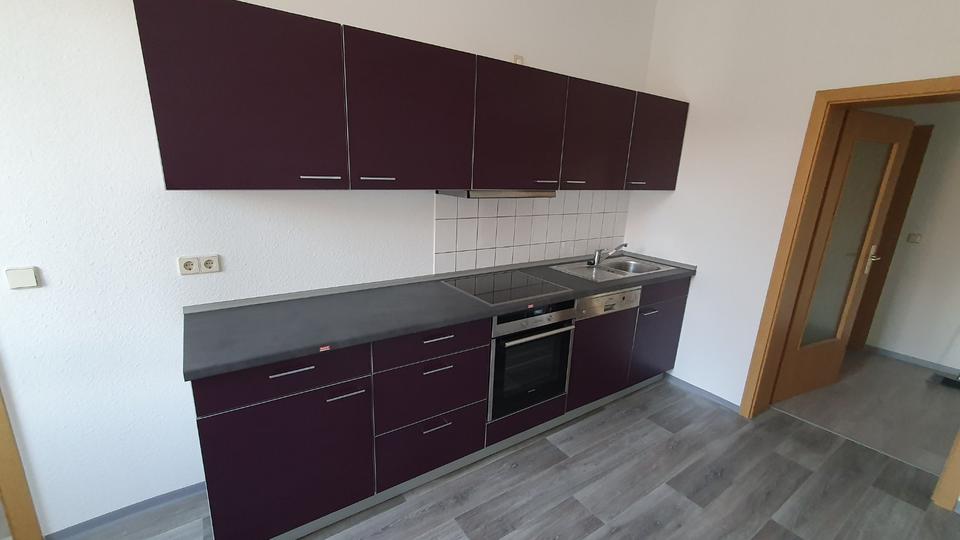 Renovierte, helle 3-Raum-Wohnung mit Einbauküche 3 zimmer