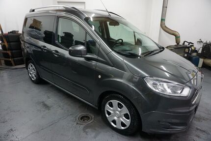 Ford Tourneo Courier 52.359 km 11.990 € Cottbus 03042