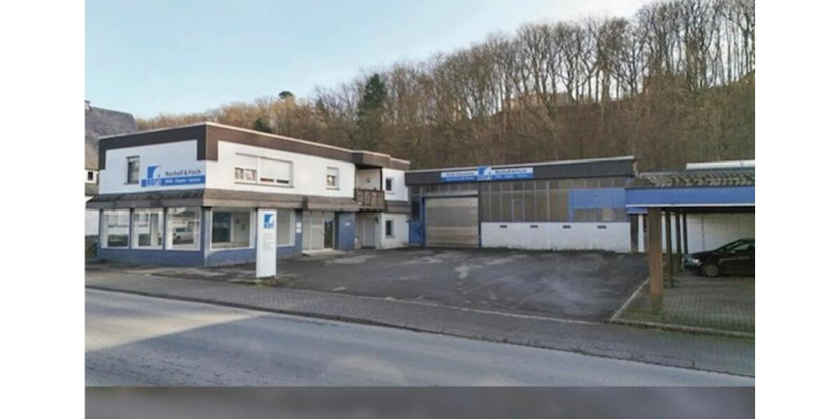 Geräumige Werkstatt Autohaus mit Showroom und Büroflächen in zentraler und optimaler Lage der Stadt Meschede zimmer