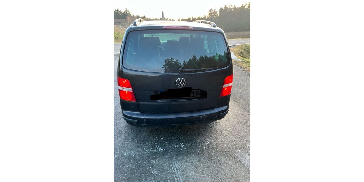 VW Touran 236.400 km 2.100 &euro; Stammbach 95236
