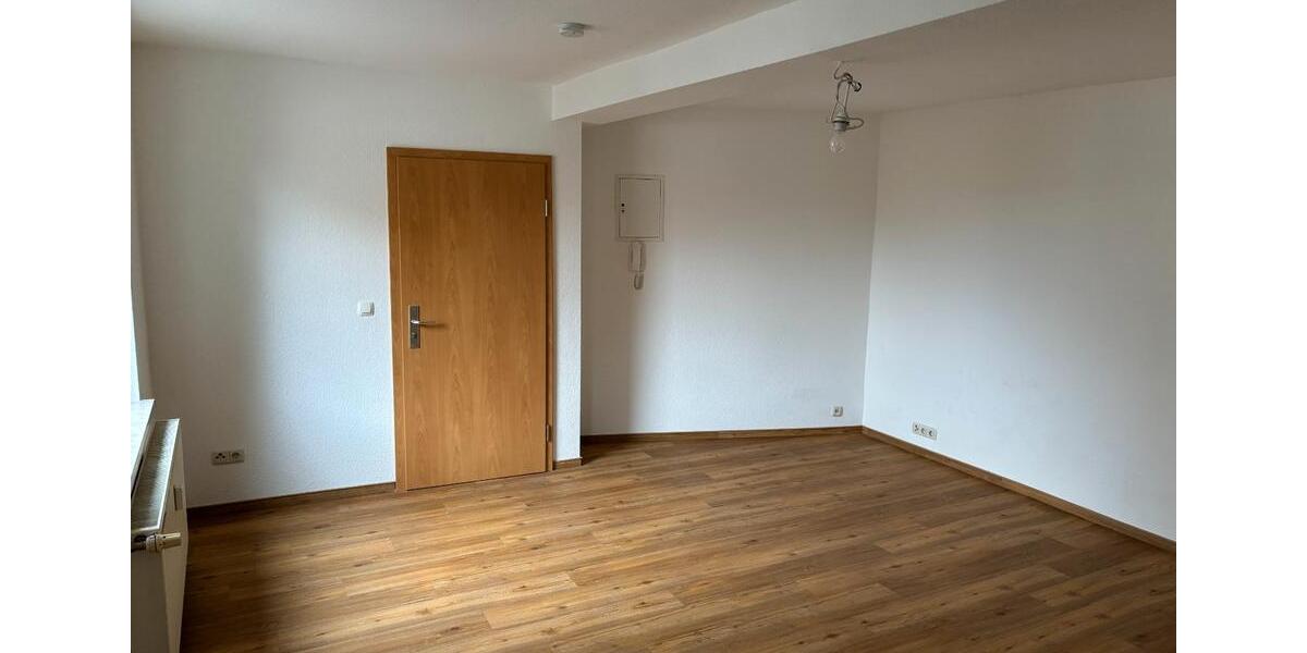 Etagenwohnung Eisenberg - 1 Zimmer, 30 m&sup2;, 250&euro; | Angebot:26346400
