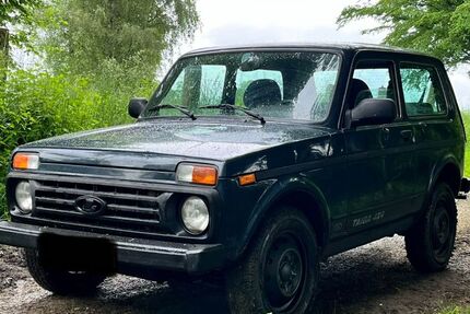 Lada Niva 114.000 km 4.490 &euro; Bernitt 18249