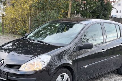 Renault Clio 172.000 km 3.350 &euro; Friedrichshafen 88048