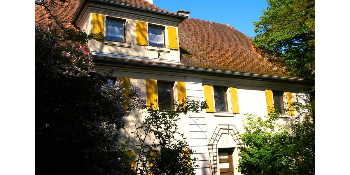 Einfamilienhaus Arberg - 10 Zimmer, 400 m&sup2;, 324.000&euro; | Angebot:26602753