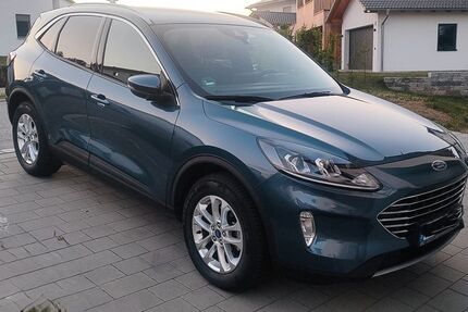Ford Kuga 45.000 km 21.850 &euro; Niederwinkling 94559