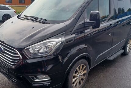 Ford Tourneo Custom 79.900 km 29.440 € Wiesau 95676