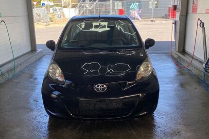 Toyota Aygo (X) 139.000 km 3.500 € Menden 58710
