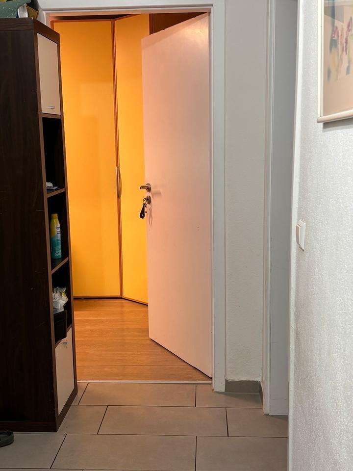 Ich biete ein Zimmer - in Favoritepark LB, 500 Kalt, 120NabnKostn zimmer