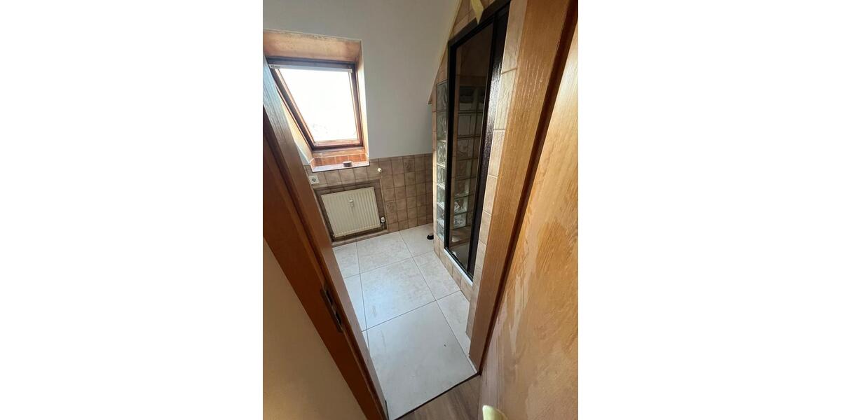 Dachgeschoßwohnung Uetze - 2 Zimmer, 73 m&sup2;, 690&euro; | Angebot:25430106