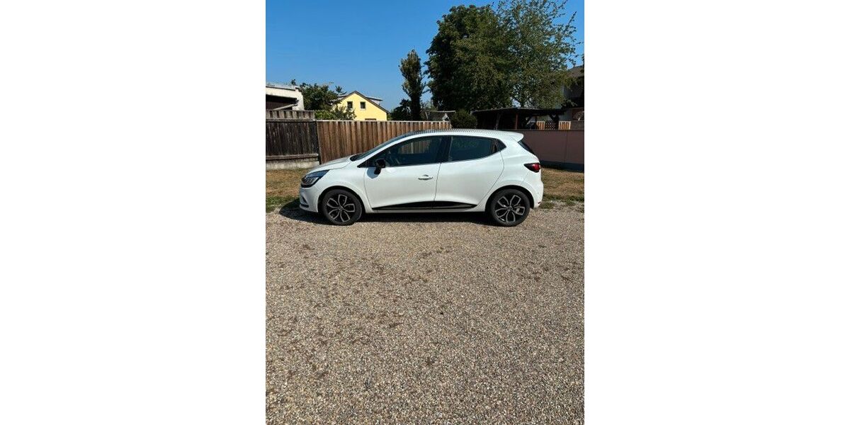 Renault Clio 90.300 km 8.450 &euro; Aichach 86551