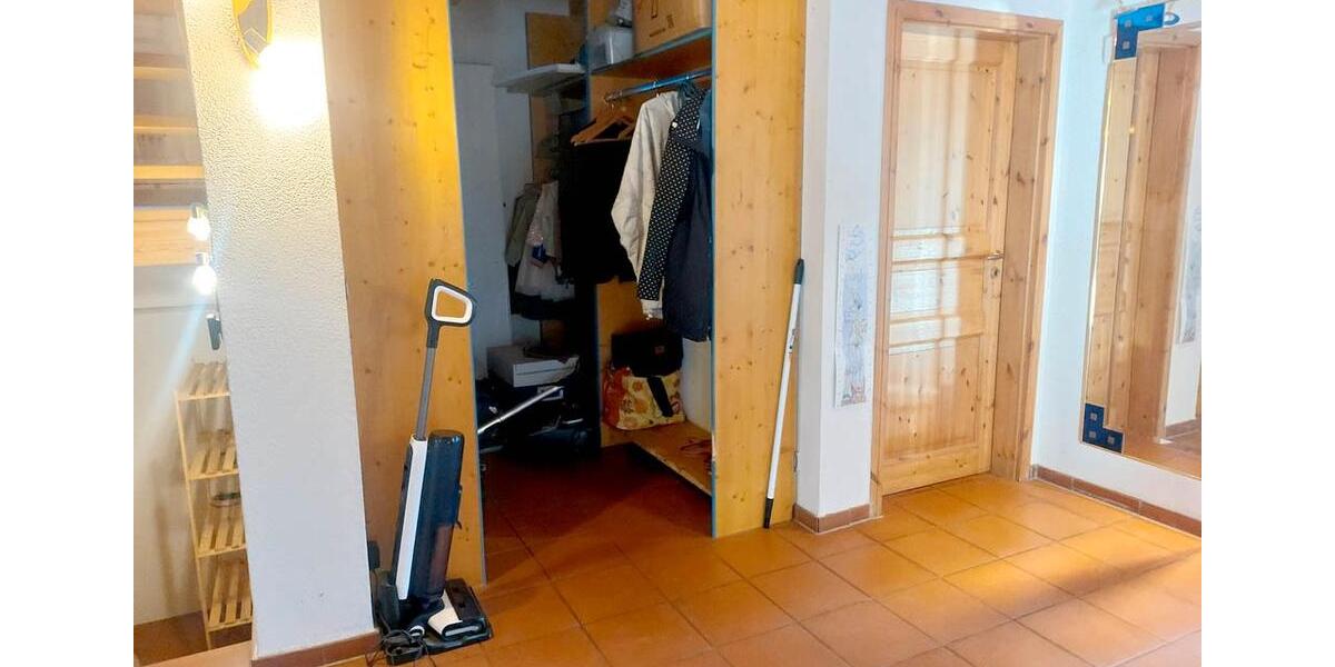 Einfamilienhaus Wangen - 7.5 Zimmer, 230 m&sup2;, 2.250&euro; | Angebot:24561122