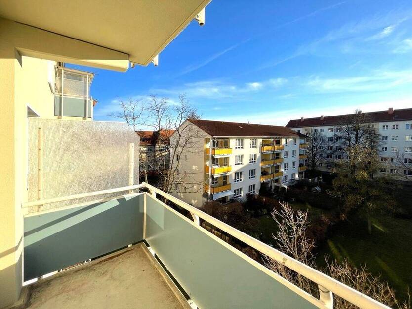 Gepflegte 3-Zimmer-Erdgeschoßwohnung mit Balkon in ruhiger Lage von Dresden-Tolkewitz