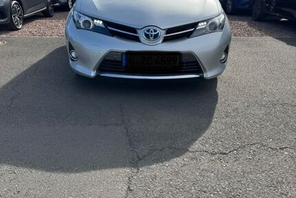 Toyota Auris 29.900 km 13.200 &euro; Groitzsch 04539