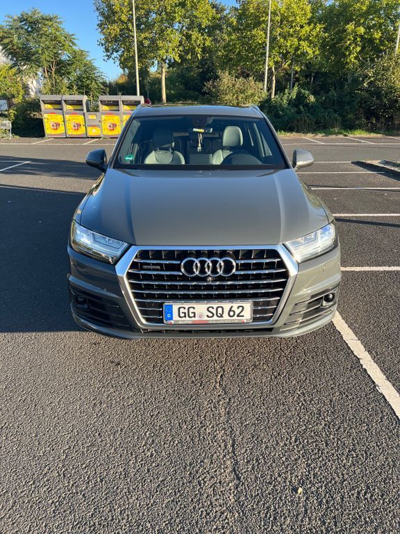 Q7