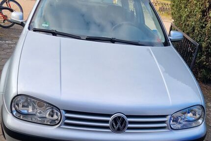VW Golf 208.000 km 3.500 &euro; Kastl 84556