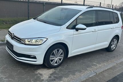 VW Touran 252.000 km 14.999 &euro; Ratzeburg bei Hamburg 23909