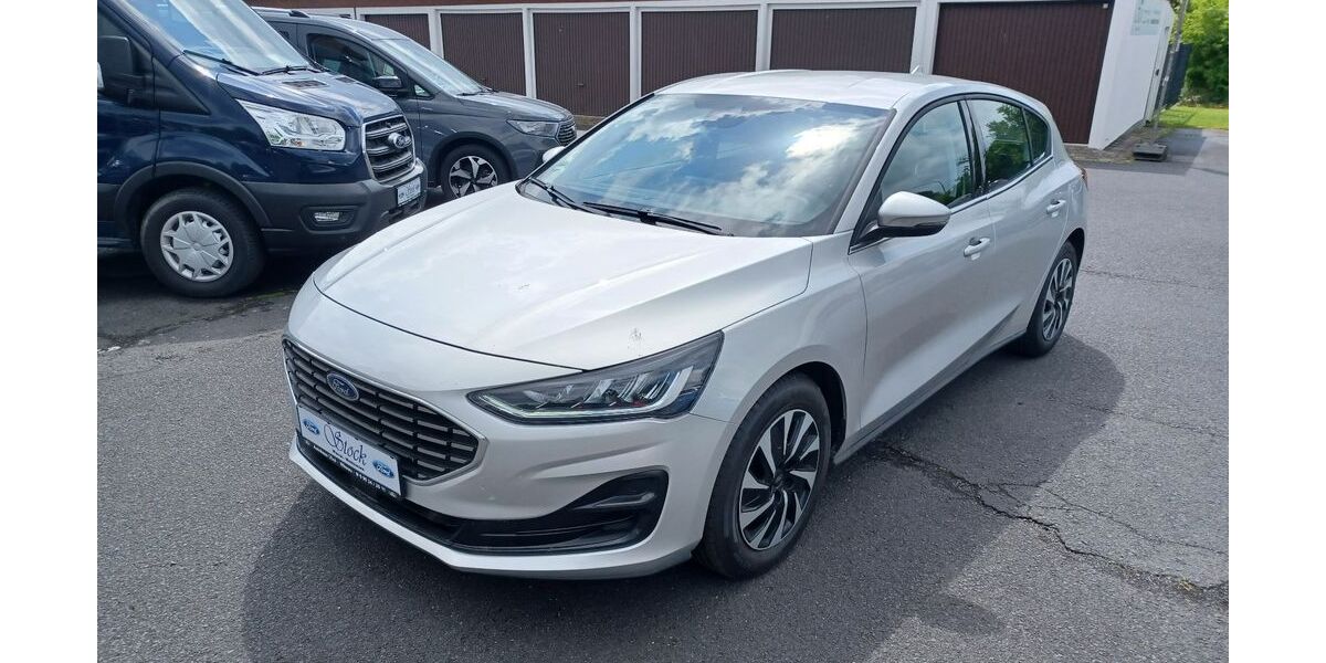 Ford Focus 12.600 km 22.490 &euro; Wiesau 95676