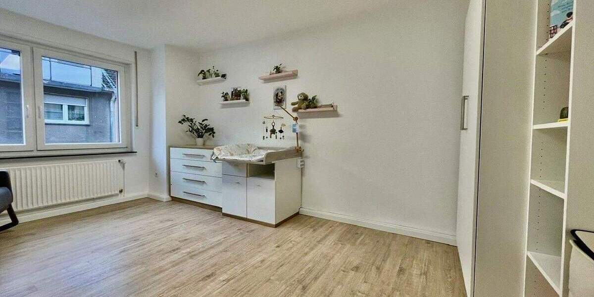 Etagenwohnung Ludwigshafen Süd - 3 Zimmer, 77 m&sup2;, 920&euro; | Angebot:24856604