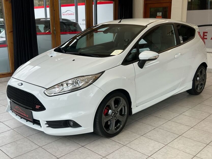 Ford Fiesta 96.000 km 11.700 € Elbach / Fischbachau 83730