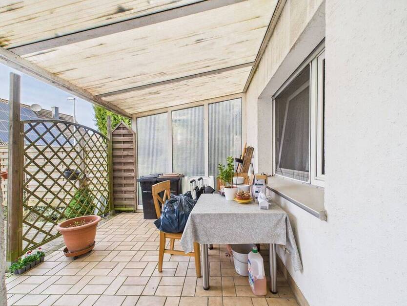 Zweifamilienhaus mit flexibler Raumaufteilung im beliebten Weilerswist!