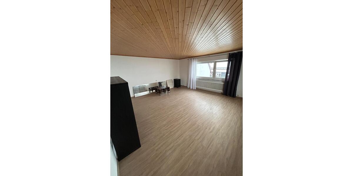 Einfamilienhaus Weimar (Lahn) - 4.5 Zimmer, 127 m&sup2;, 1.200&euro; | Angebot:26136503