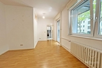 PRAKTISCHE HOCHPARTERRE-WOHNUNG MIT GROSSEM BALKON IM BEGEHRTEN BAYERISCHEN VIERTEL! 2 zimmer