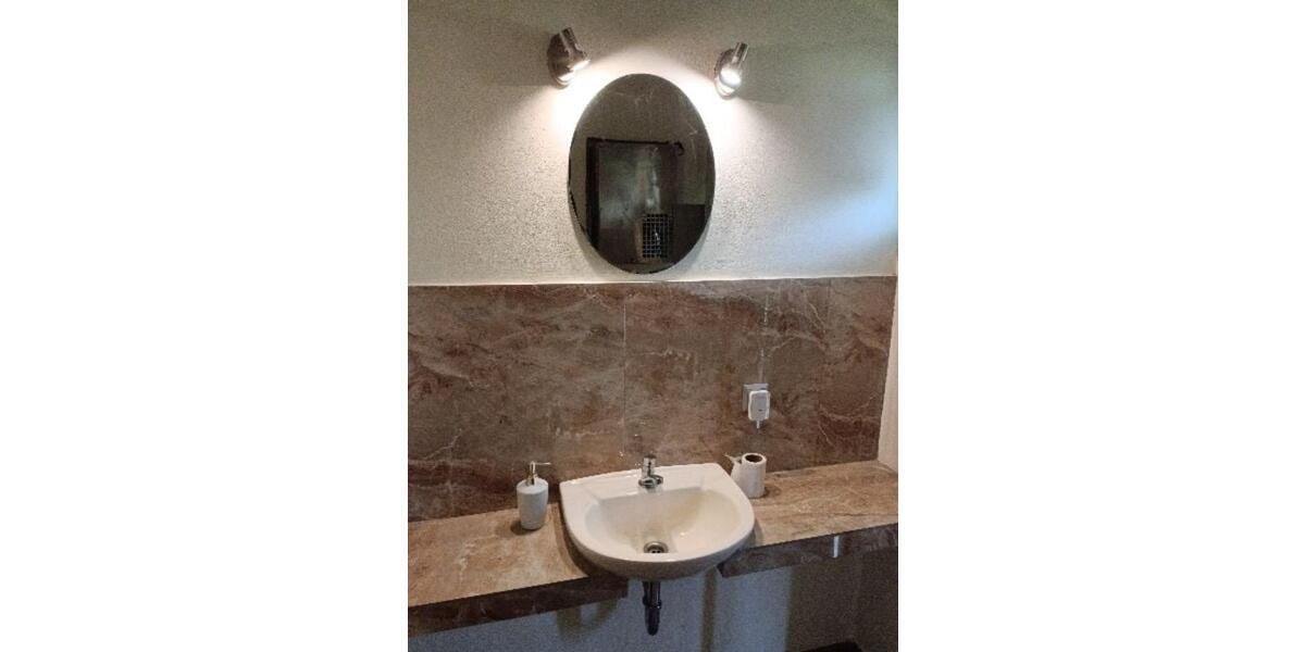 Einfamilienhaus Eisenach - 8 Zimmer, 250 m&sup2;, 235.000&euro; | Angebot:25811725