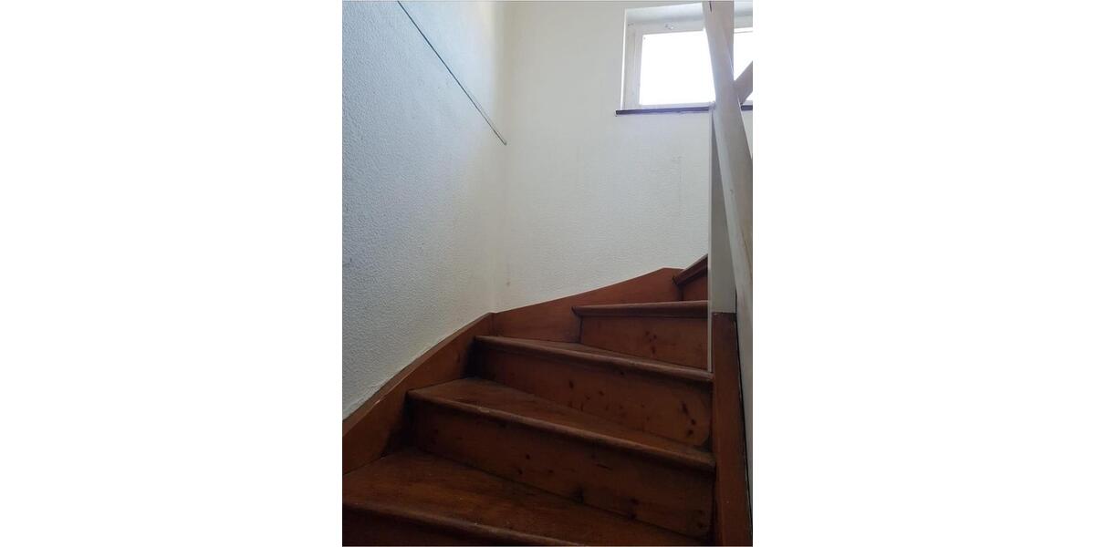 Einfamilienhaus Kornwestheim - 7 Zimmer, 160 m&sup2;, 2.050&euro; | Angebot:25363251