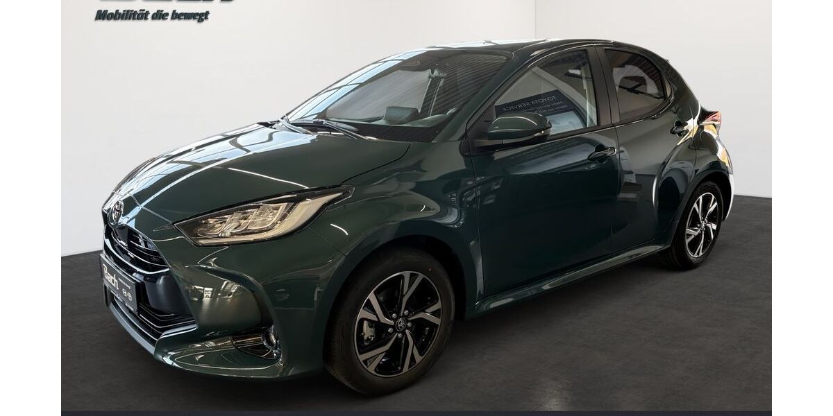 Toyota Yaris 2.500 km 24.620 &euro; Villingen-Schwenningen 78048