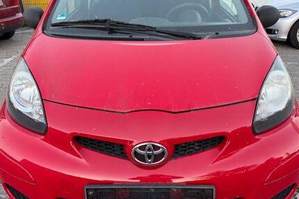 Toyota Aygo (X) 124.000 km 2.500 &euro; Garching bei München 85748