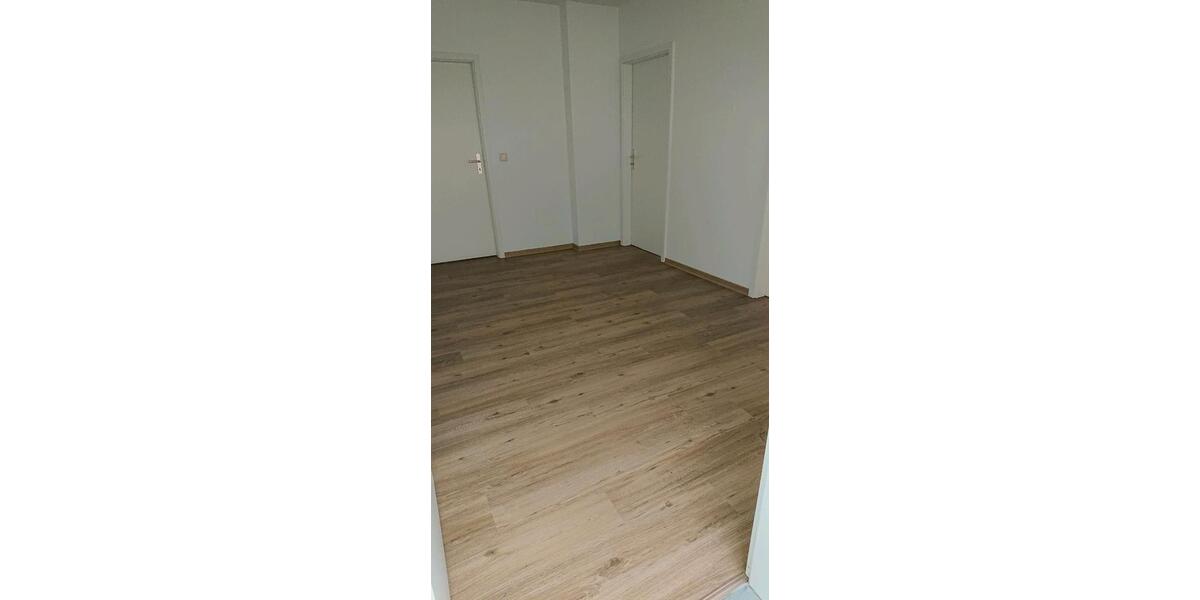 Etagenwohnung Großenhain - 2 Zimmer, 67 m&sup2;, 586&euro; | Angebot:26270759