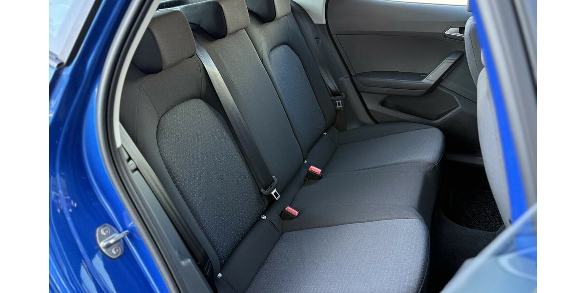 Seat Arona 1.0 TSI Style PDC/CARPLAY/KLIMAx2/ACC/DAB 28.461 km 16.900 &euro; Villingen-Schwenningen 78054