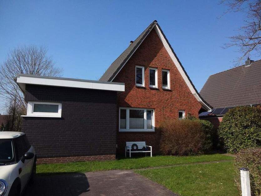 Husum an der Nordsee, sehr stadtnah bei absoluter Ruhe mit pflegeleichtem Garten 5 zimmer