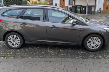 Ford Focus 88.800 km 10.500 € Paderborn 33106