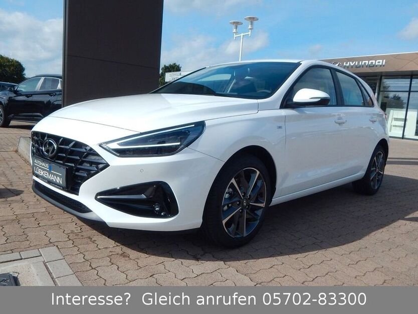 i30