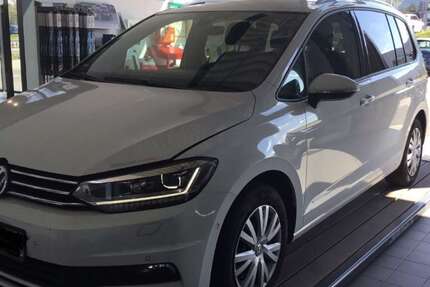 VW Touran 110.676 km 19.985 &euro; Pohlheim 35415