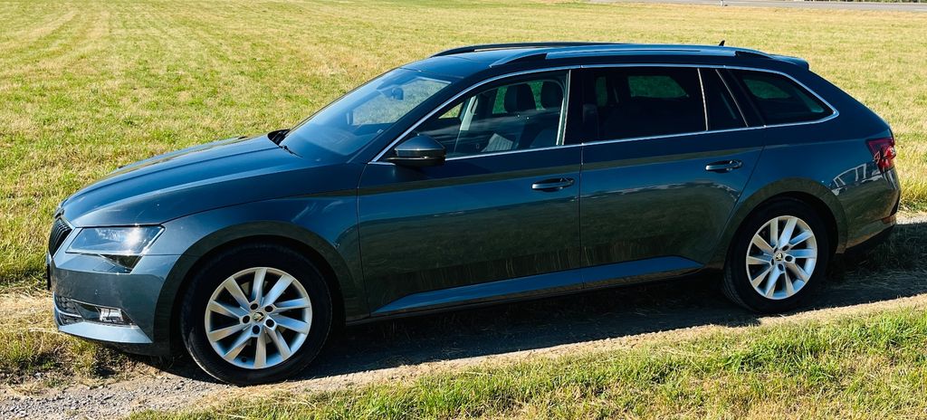 Skoda Superb 96.000 km 20.700 &euro; Nufringen 71154