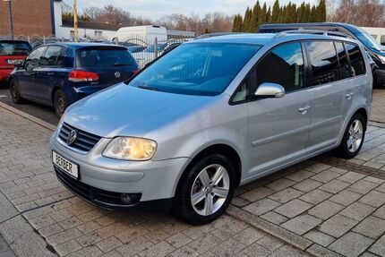 VW Touran 245.000 km 2.999 &euro; Herten 45701