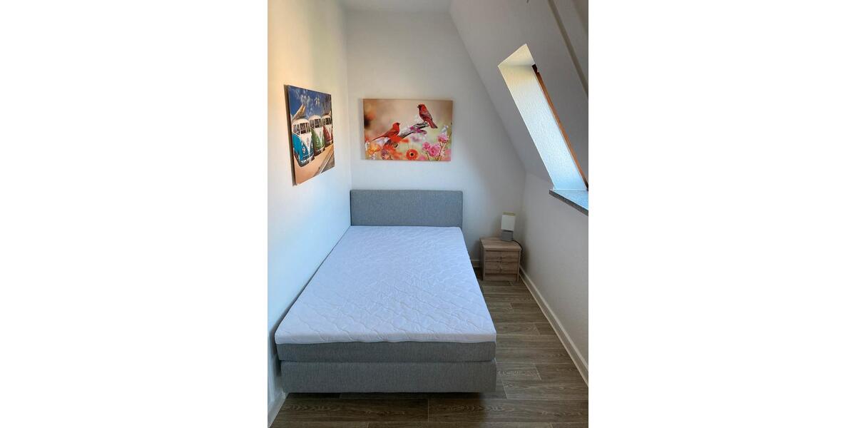 Dachgeschoßwohnung Gera - 1 Zimmer, 31 m&sup2;, 305&euro; | Angebot:26351070