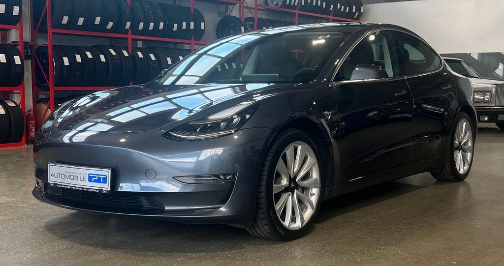Tesla Model 3 39.800 km 26.970 &euro; Kaarst 41564