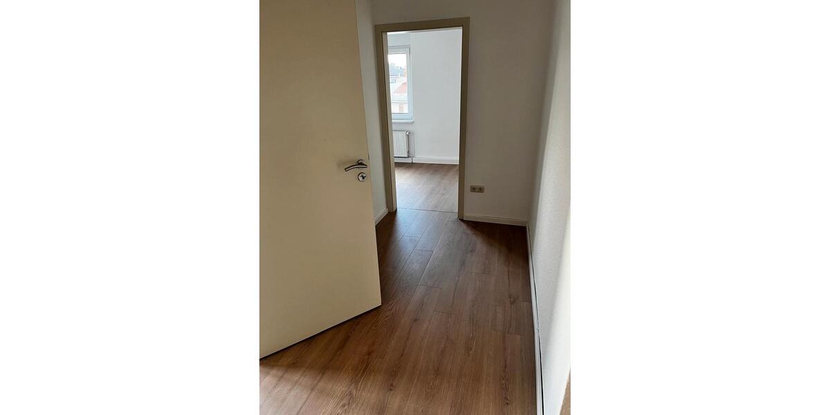 Etagenwohnung Löwenberger Land - 4 Zimmer, 90 m&sup2;, 900&euro; | Angebot:26679697